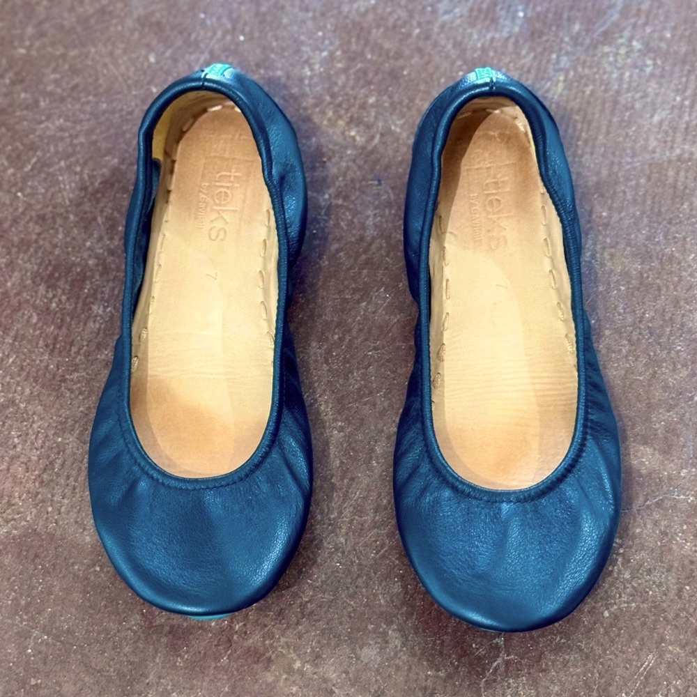 tieks Matte Black
